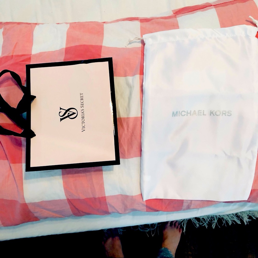 Free new dust Michal Kors dust bag & Victoria Secret with any purchase of $50
